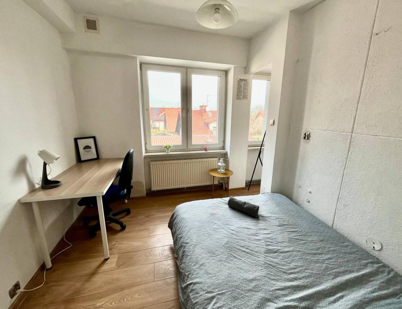 Comfy, Nice And Small Room In Krakow Exterior photo